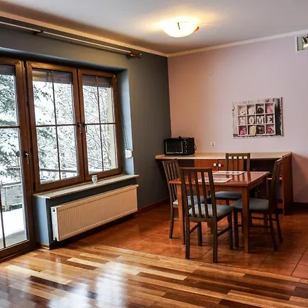 Msc Zaciszny Kacik Apartment *